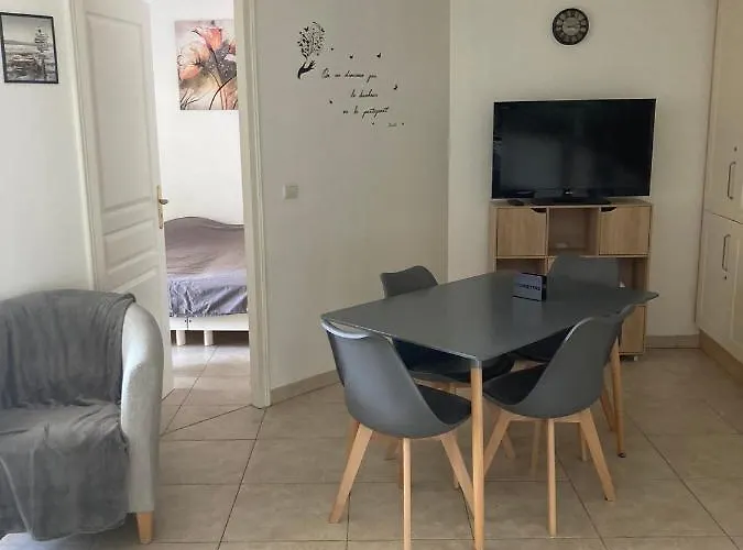 Juan Flore Ξενοδοχείο