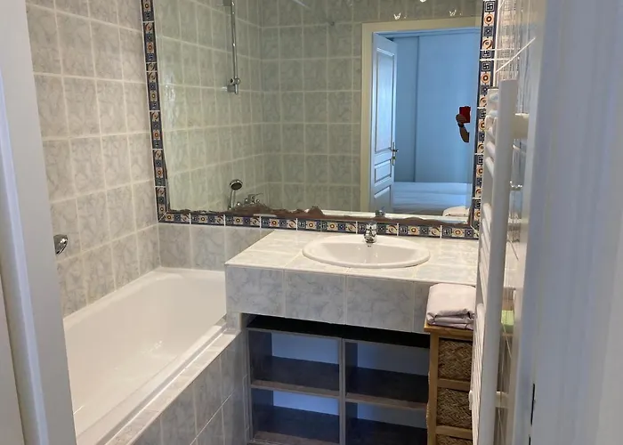 Juan Flore Антіб